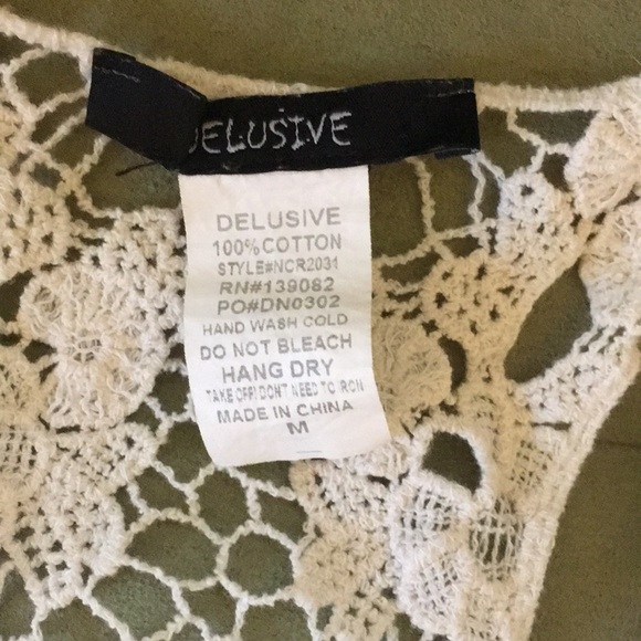 Crochet crop tank - Picture 2 of 4